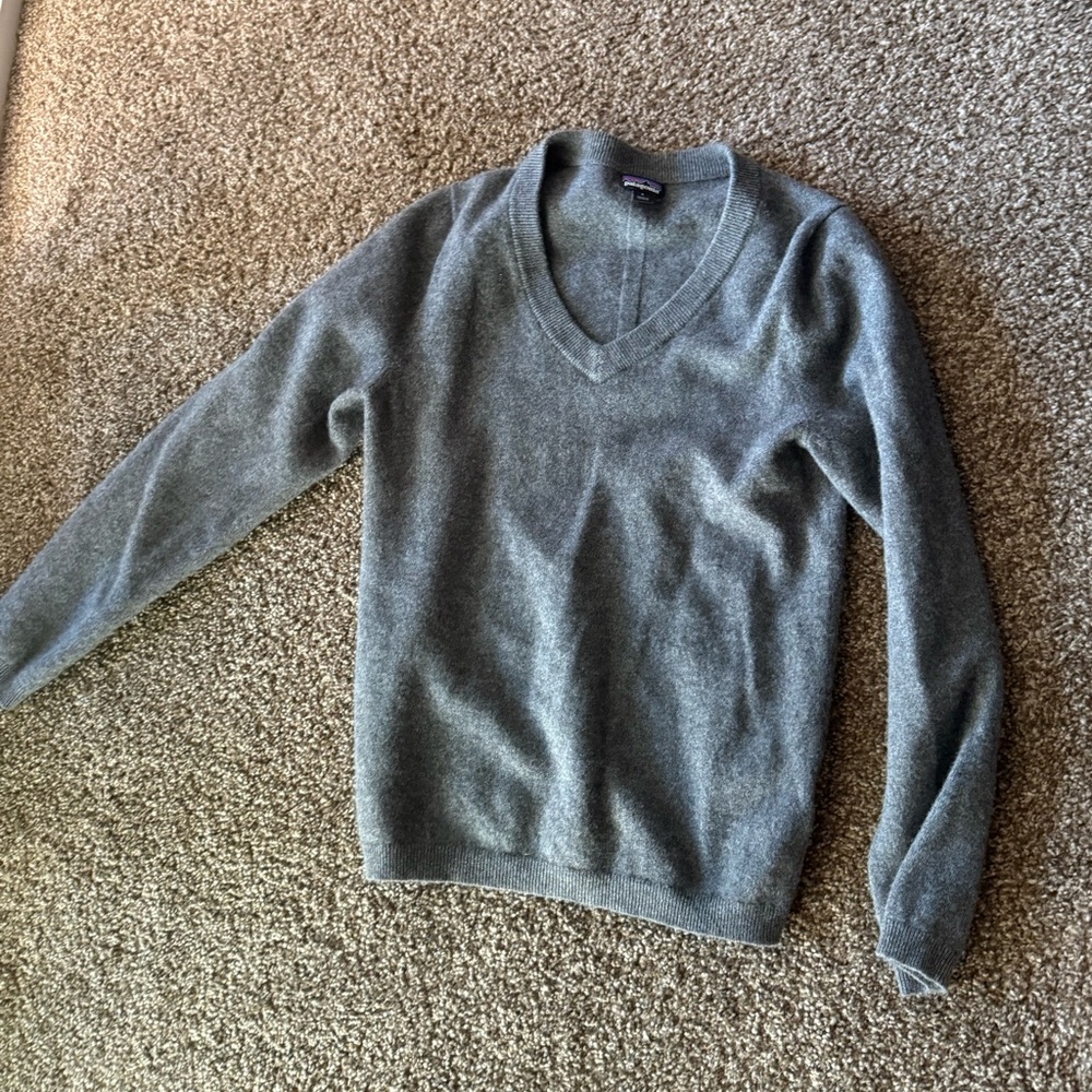 Patagonia cashmere v-neck sweater